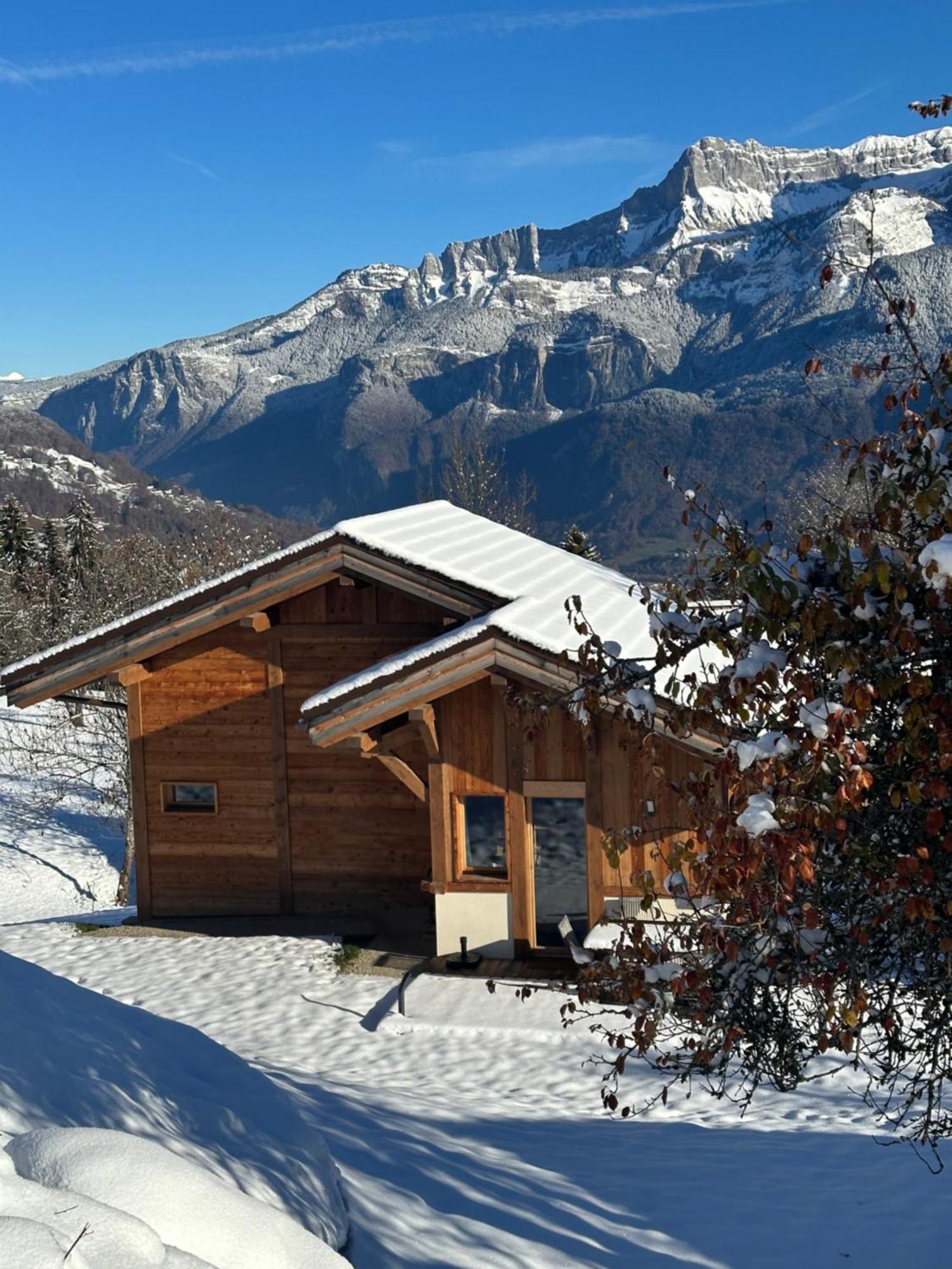 Chalet Neuf La Perle Du Perron Villa Cordon Exterior photo